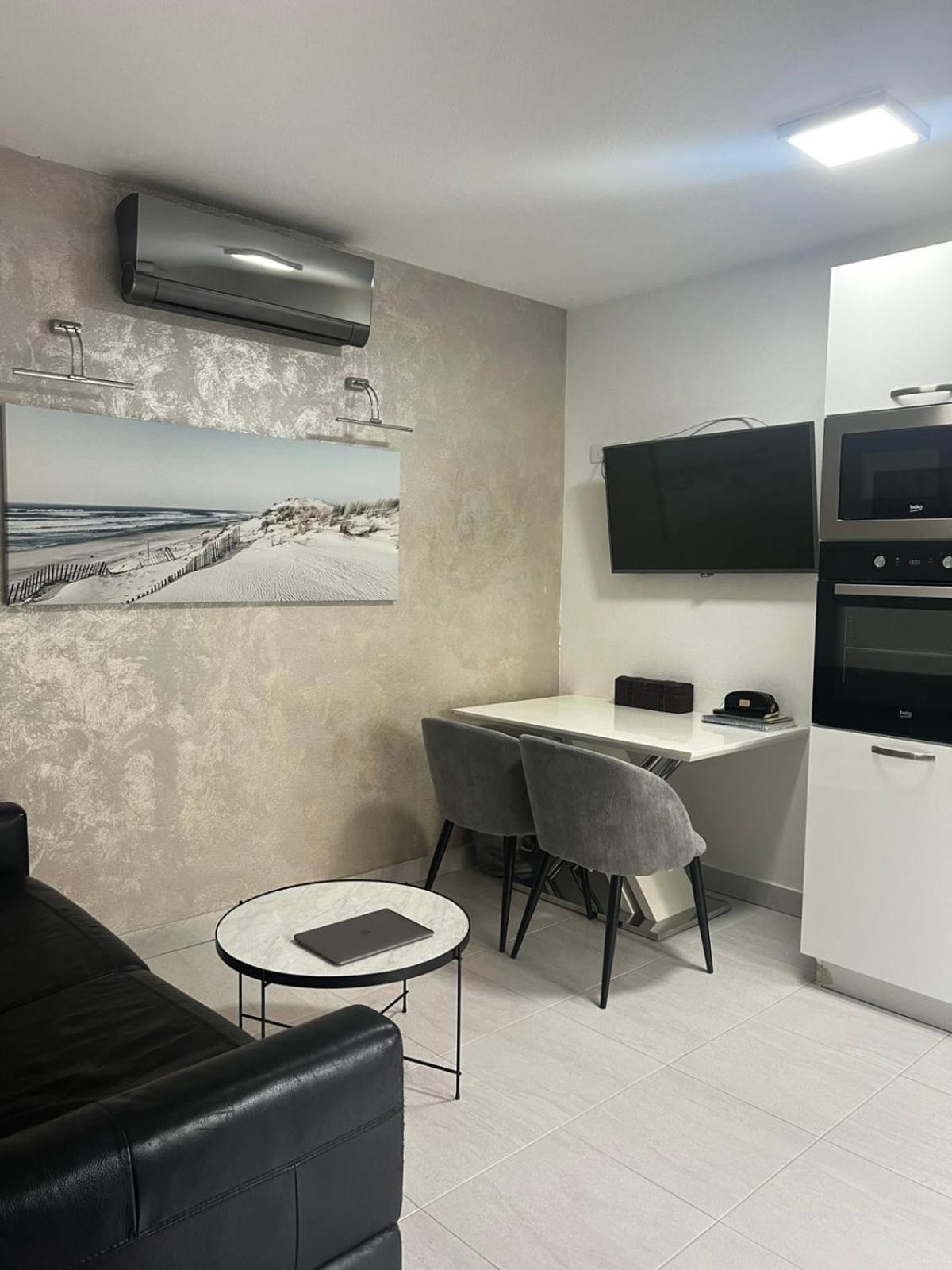 Olive Coast Apartments แฮร์เซ็ก-โนวี ภายนอก รูปภาพ